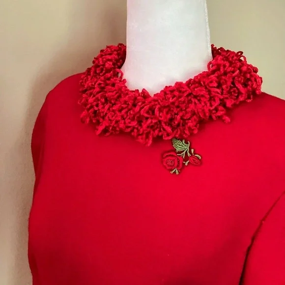 Vintage 1980s 1990s Geoffrey Beene Red Dress w Chenile fringe collar sleeve hems - Picture 7 of 10